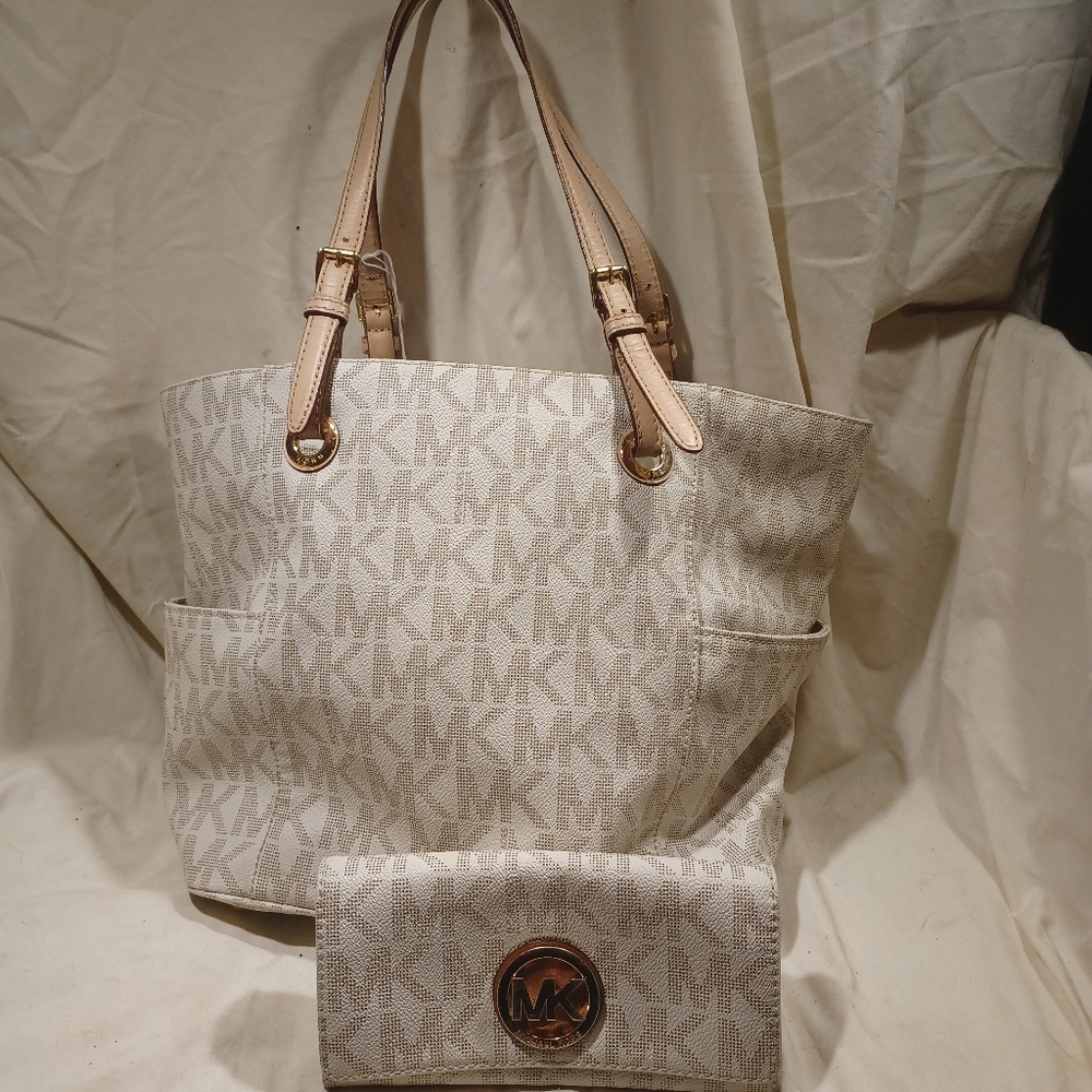Michael kors set - Picture 1 of 13